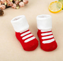 Load image into Gallery viewer, 1 Pair Newborn Cotton Striped Warm Slippers Socks For Baby Girls And Boys Very Comfortable And Soft Material

