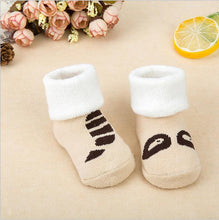 Load image into Gallery viewer, 1 Pair Newborn Cotton Striped Warm Slippers Socks For Baby Girls And Boys Very Comfortable And Soft Material
