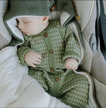 Load image into Gallery viewer, Knitted Newborn Baby Clothes Cotton Baby Romper With Plaid Hat Infant Toddler Jumpsuit For Girls And Boys
