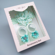 Load image into Gallery viewer, Baby Newborn Solid Color Lace Baby Bowknot Socks &amp; Princess Cute Baby Socks Hair Band Set FOr Girls Baby In Modern Design
