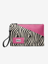 Load image into Gallery viewer, Handbag SOLSTICE UNISEX ECOLOGICAL BYMANYC New York Vegan &amp; Stylish
