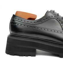 Load image into Gallery viewer, Handmade Chunky - sole Brogue Shoes Black
