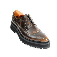 Load image into Gallery viewer, Handmade Chunky - sole Brogue Shoes Brown

