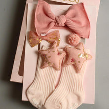 Load image into Gallery viewer, 4PCS/SET Newborn Baby Girl Socks Ankle Princess Anti Slip Socks+Headband+Hair Pin For Baby
