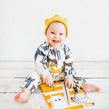 Load image into Gallery viewer, Modern Luxury New Trend  Baby Hat Girls and Boys Crown Knitted Cap Toddler Empty Top Hats Newborn Design Woolen Yarn Bonnet For Kids
