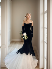 Load image into Gallery viewer, Herpben style strapless black velvet white tulle mermaid prom dress
