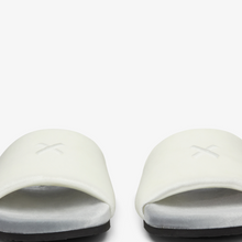 Load image into Gallery viewer, Women's Grigio &amp; Cream Velvet House Slide
