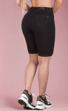 Load image into Gallery viewer, 6899 100%  Authentic Colombian Push Up Capri
