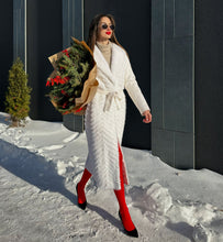 Load image into Gallery viewer, Genuine Mink Fur Rex Fur Trim Virgin Wool Coat in White
