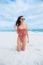 Load image into Gallery viewer, HALSEY SUNGLASSES
