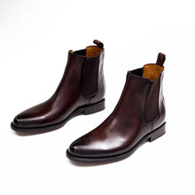 Load image into Gallery viewer, Men's Goodyear welt Chelsea boots
