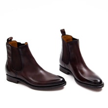 Load image into Gallery viewer, Men's Goodyear welt Chelsea boots
