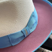 Load image into Gallery viewer, Bellissimo Exclusive Panama and Felt Two Tone Fox [Antique Rose]

