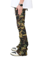 Load image into Gallery viewer, Veil Men's premium flare stacked twill cargo pant with multi functional pockets
