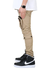 Load image into Gallery viewer, VENGE Men's premium twill khaki cargo pants.
