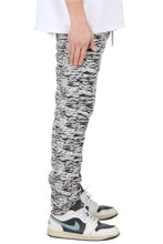 Load image into Gallery viewer, KIRK Men's premium jacquard pattern slim fit denim pant
