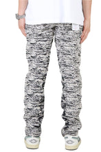 Load image into Gallery viewer, KIRK Men's premium jacquard pattern slim fit denim pant
