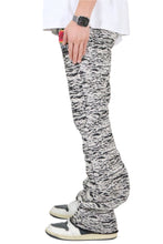 Load image into Gallery viewer, KIRK Men's premium jacquard pattern stack fit denim pant
