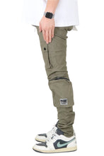 Load image into Gallery viewer, Verde Men's premium twill cargo pant with multi functional pockets
