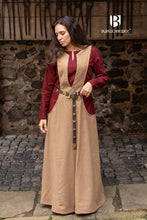 Load image into Gallery viewer, Surcoat Ivrea Camel
