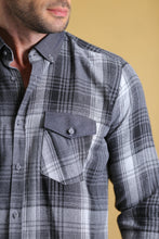 Load image into Gallery viewer, The Woodsman Shirt (60296.C03)
