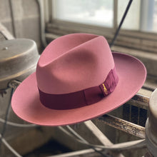 Load image into Gallery viewer, El Capo: Antique Rose Fedora - The Boss of Style!
