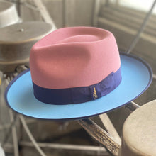 Load image into Gallery viewer, Fox Fedora - Two Tone
