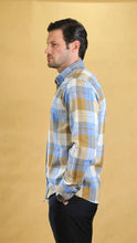 Load image into Gallery viewer, The Woodsman Shirt(Blue&amp;Pea Plaid)
