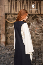 Load image into Gallery viewer, Surcot Isabella Black
