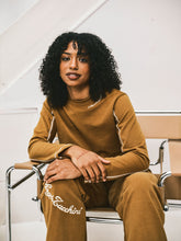 Load image into Gallery viewer, Greta Crewneck- Bronze Brown
