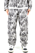 Load image into Gallery viewer, Vetiver Men's Tapestry Cargo Pants
