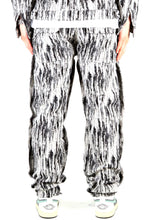 Load image into Gallery viewer, Vetiver Men's Tapestry Cargo Pants
