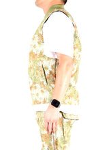 Load image into Gallery viewer, Zipan Men's Tapestry Vest
