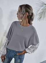 Load image into Gallery viewer, Two Tone Sleeve Knit Sweater
