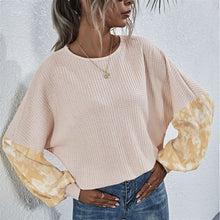 Load image into Gallery viewer, Two Tone Sleeve Knit Sweater
