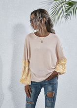 Load image into Gallery viewer, Two Tone Sleeve Knit Sweater

