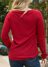 Load image into Gallery viewer, Cross Stitching Textured Pullover

