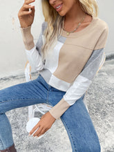 Load image into Gallery viewer, Color Block Front Sweater
