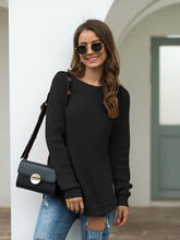 Load image into Gallery viewer, Rounded Hem Knit Sweater
