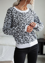 Load image into Gallery viewer, Leopard Print Contrast Trim Sweater

