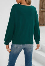 Load image into Gallery viewer, Contrast Side Button Sleeve Sweater
