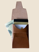 Load image into Gallery viewer, Johnny Slim - Tobacco
