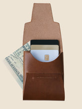 Load image into Gallery viewer, Johnny Wallet - Tobacco
