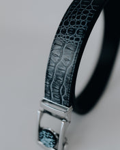 Load image into Gallery viewer, Josh Kelley Signature: Low Taper Fade
