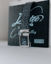 Load image into Gallery viewer, Josh Kelley Signature: Low Taper Fade
