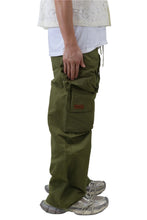 Load image into Gallery viewer, VONT FINE TWILL NYLON BAGGY FIT CARGO PANTS
