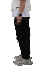 Load image into Gallery viewer, VUSE FINE TWILL NYLON BAGGY FIT CARGO PANTS
