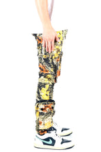 Load image into Gallery viewer, KANTA Men's premium twill forest camo pattern cargo pants.
