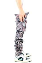 Load image into Gallery viewer, KUSA Men's premium twill forest camo pattern cargo pants.
