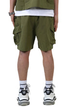 Load image into Gallery viewer, VONT Fine Twill Wide bottom opening short pants.
